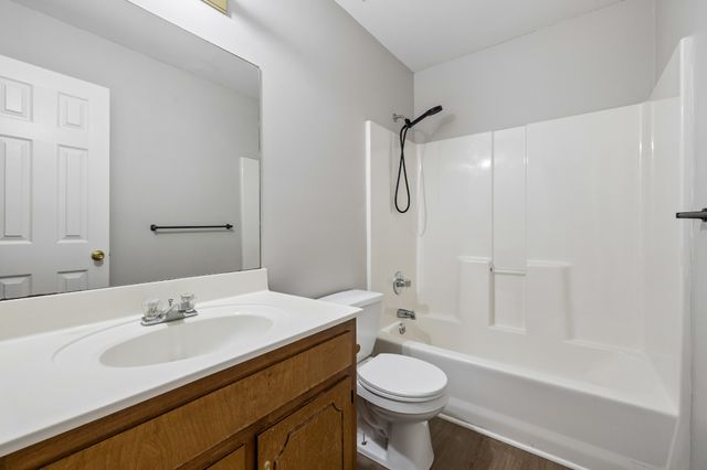 1030 Bush Ave, Oak Grove, KY 42262