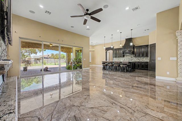 22516 W SOUTH MOUNTAIN Avenue, Buckeye, AZ 85326