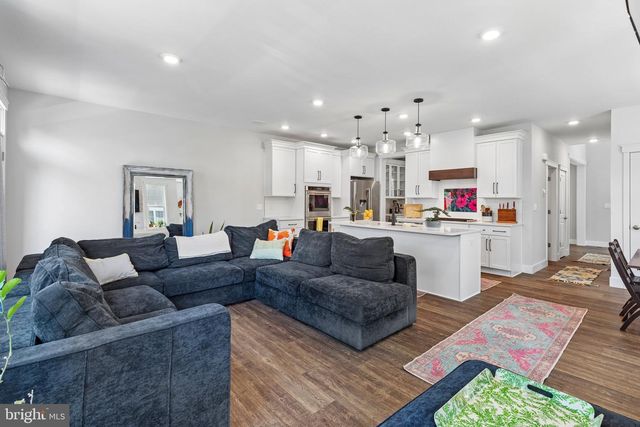 122 N PROVIDENCE RD, Media, PA 19063