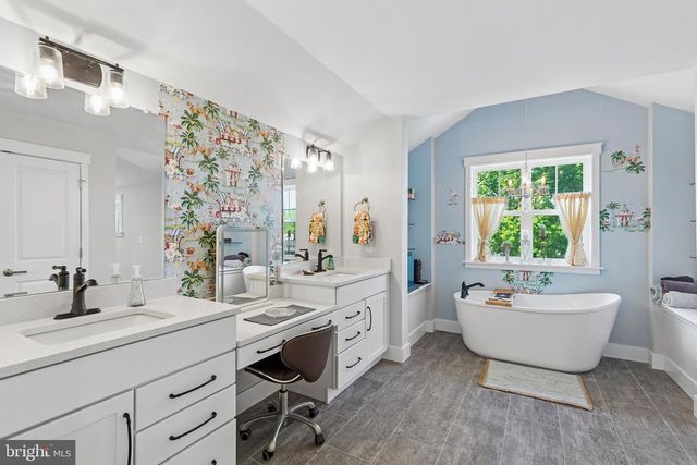 122 N PROVIDENCE RD, Media, PA 19063