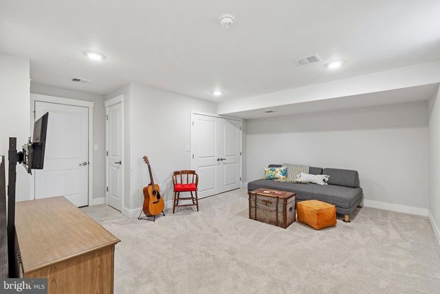 122 N PROVIDENCE RD, Media, PA 19063