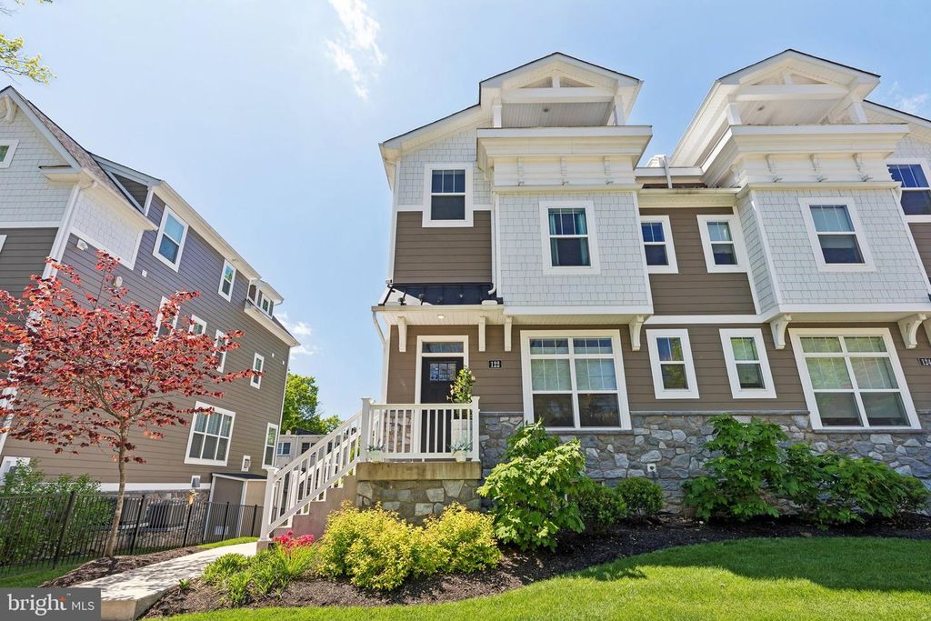 122 N PROVIDENCE RD, Media, PA 19063