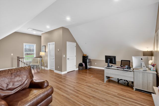 103 Bloomsbury Dr, Portland, TN 37148