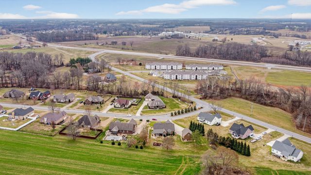 103 Bloomsbury Dr, Portland, TN 37148