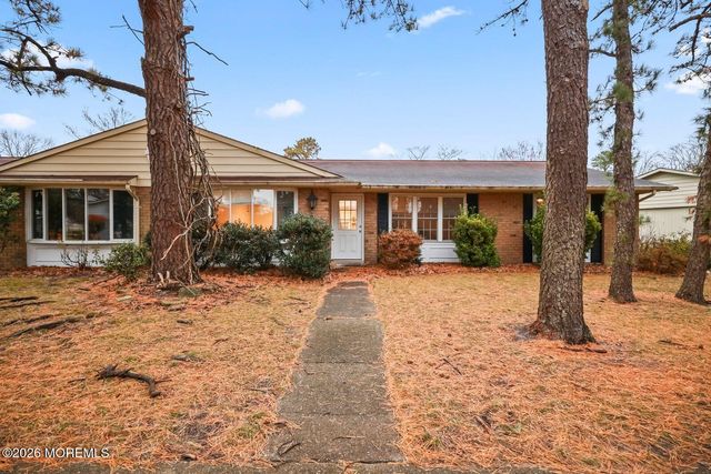 107B Buckingham Drive, Manchester, NJ 08759