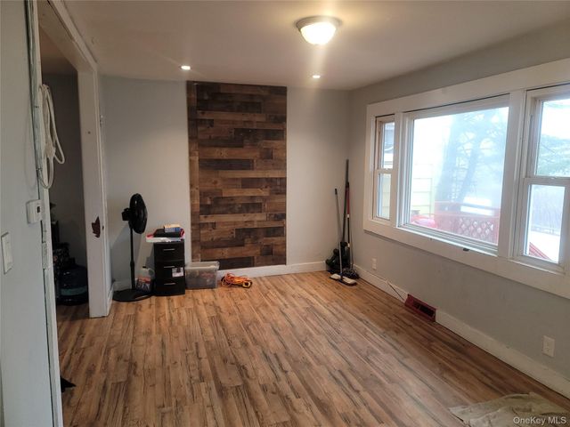 2250 Route 302 1, Circleville, NY 10919