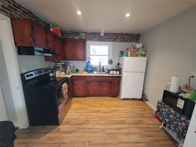 2250 Route 302 1, Circleville, NY 10919