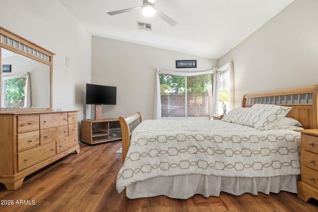 8234 W HARMONY Lane, Peoria, AZ 85382