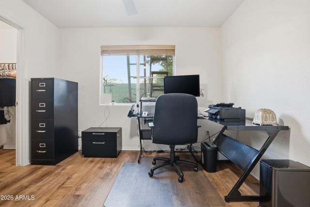 8234 W HARMONY Lane, Peoria, AZ 85382