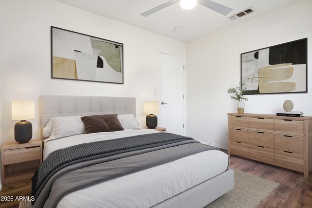 8234 W HARMONY Lane, Peoria, AZ 85382