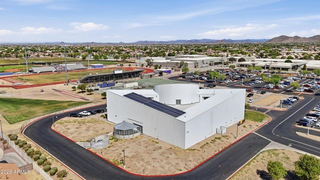 8234 W HARMONY Lane, Peoria, AZ 85382