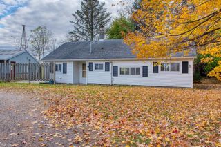 5230 E Newburg Road, Durand, MI 48429