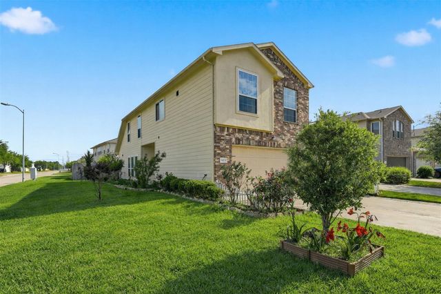 5103 Dauntless Drive, Houston, TX 77066