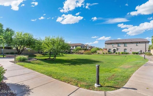 2725 E MINE CREEK Road 2248, Phoenix, AZ 85024