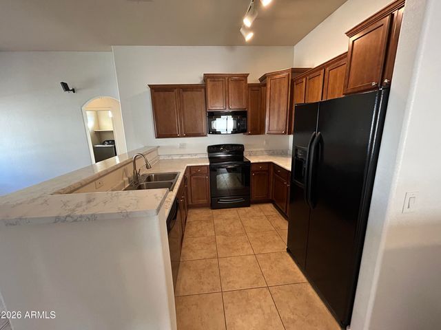 2725 E MINE CREEK Road 2248, Phoenix, AZ 85024