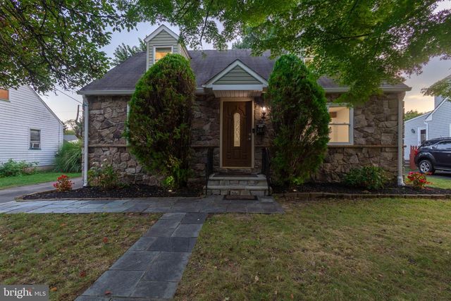 263 BARNSLEY AVE, Morrisville, PA 19067