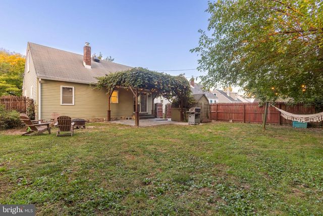 263 BARNSLEY AVE, Morrisville, PA 19067