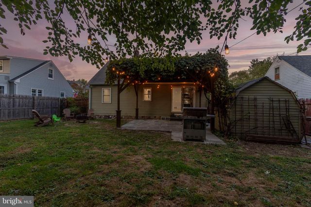 263 BARNSLEY AVE, Morrisville, PA 19067