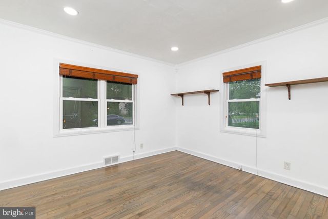 263 BARNSLEY AVE, Morrisville, PA 19067