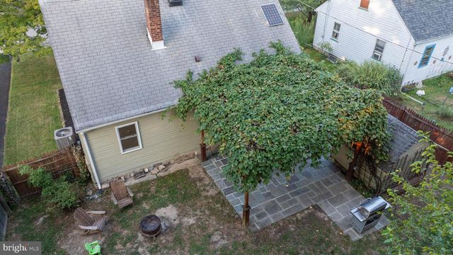 263 BARNSLEY AVE, Morrisville, PA 19067