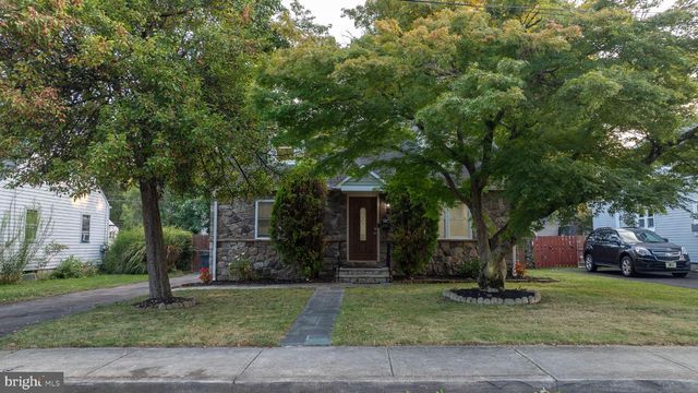 263 BARNSLEY AVE, Morrisville, PA 19067