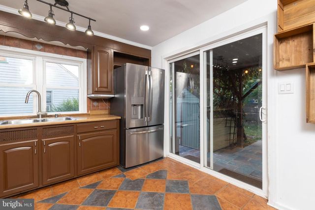 263 BARNSLEY AVE, Morrisville, PA 19067