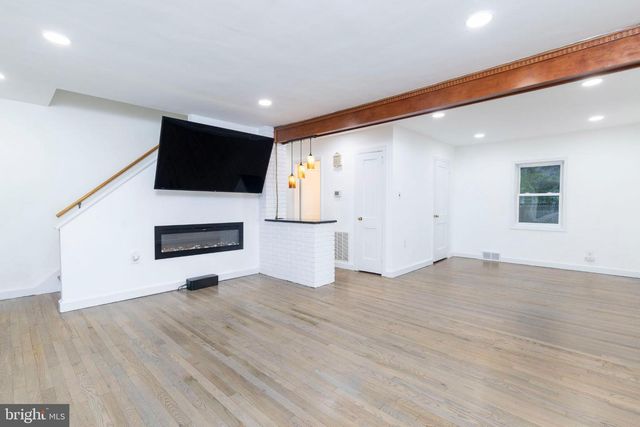 263 BARNSLEY AVE, Morrisville, PA 19067