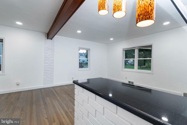 263 BARNSLEY AVE, Morrisville, PA 19067
