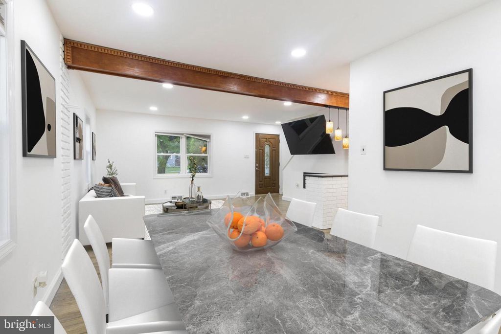263 BARNSLEY AVE, Morrisville, PA 19067