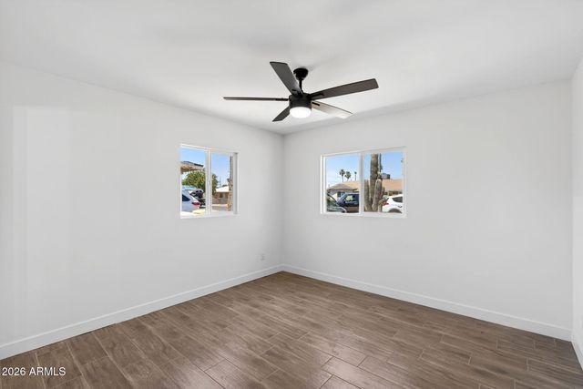 5011 W FLYNN Lane, Glendale, AZ 85301