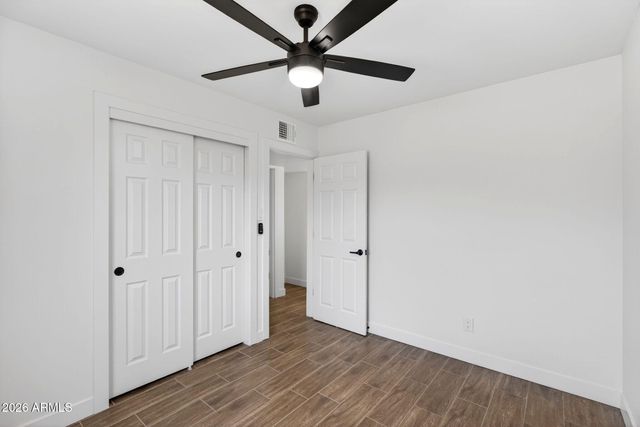5011 W FLYNN Lane, Glendale, AZ 85301
