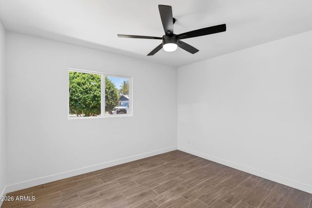 5011 W FLYNN Lane, Glendale, AZ 85301