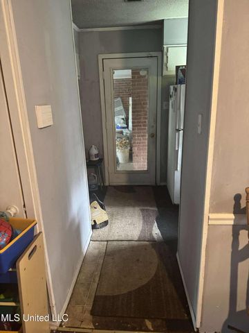 110 Laws Hill Road, Holly Springs, MS 38635