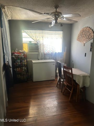 110 Laws Hill Road, Holly Springs, MS 38635