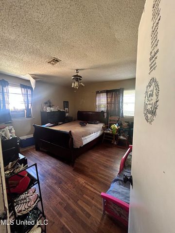 110 Laws Hill Road, Holly Springs, MS 38635