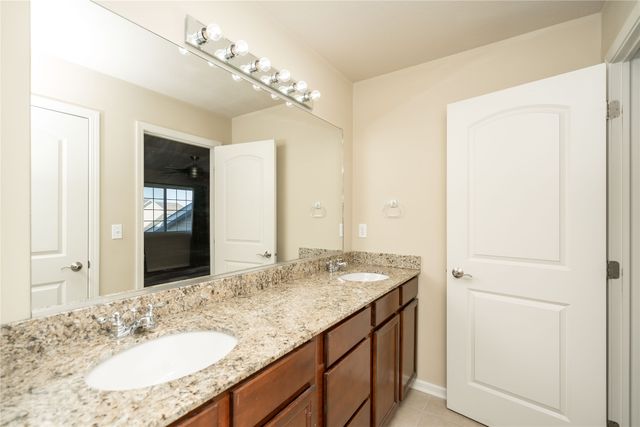 1231 SE Birch Lane, Ankeny, IA 50021