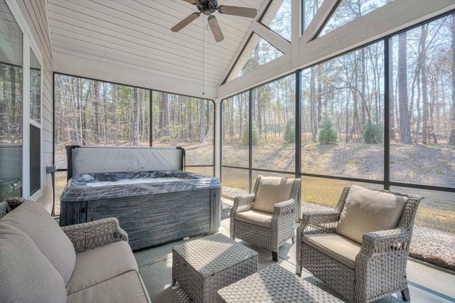 140 Godfrey Drive 135 B, Mc Cormick, SC 29835