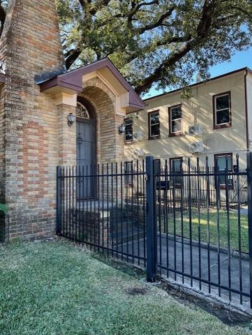 4442 Leeland Street, Houston, TX 77023