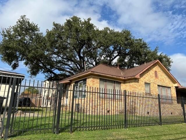 4442 Leeland Street, Houston, TX 77023
