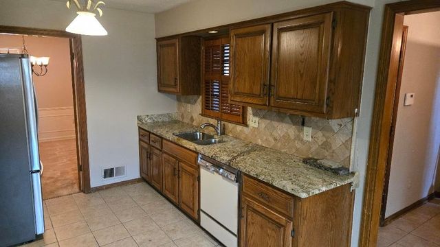 2567 INVERARY DR, Memphis, TN 38119