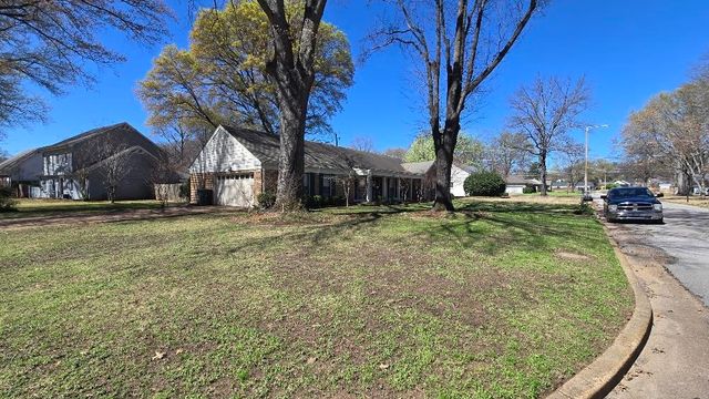 2567 INVERARY DR, Memphis, TN 38119