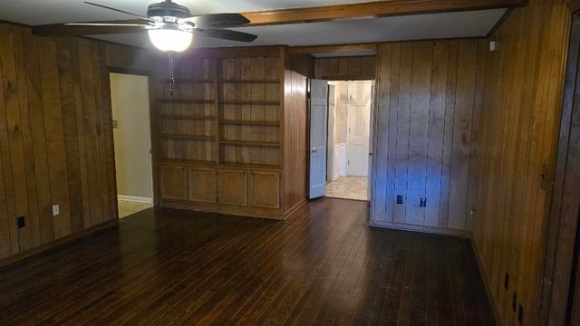 2567 INVERARY DR, Memphis, TN 38119