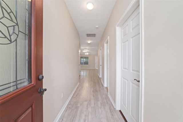 146 Hidden Valley Cir, Huntsville, TX 77340
