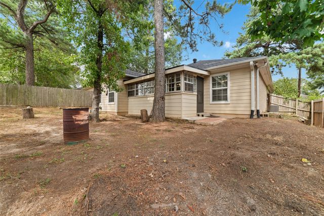 146 Hidden Valley Cir, Huntsville, TX 77340
