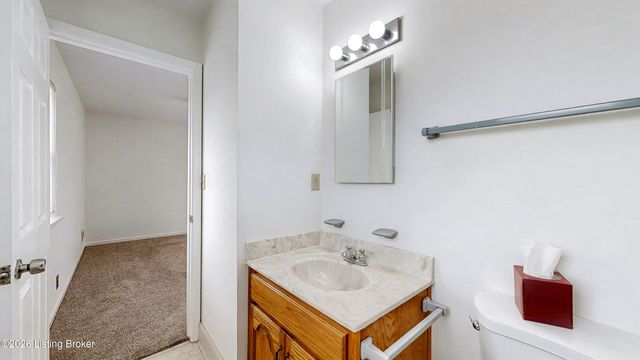 9812 Boxford Ct, Louisville, KY 40242