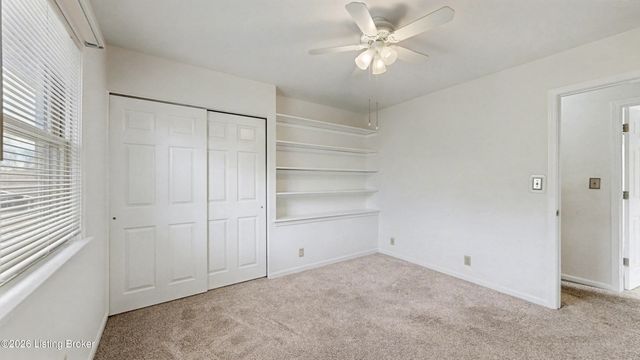 9812 Boxford Ct, Louisville, KY 40242