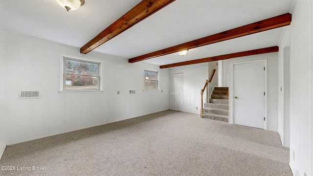 9812 Boxford Ct, Louisville, KY 40242