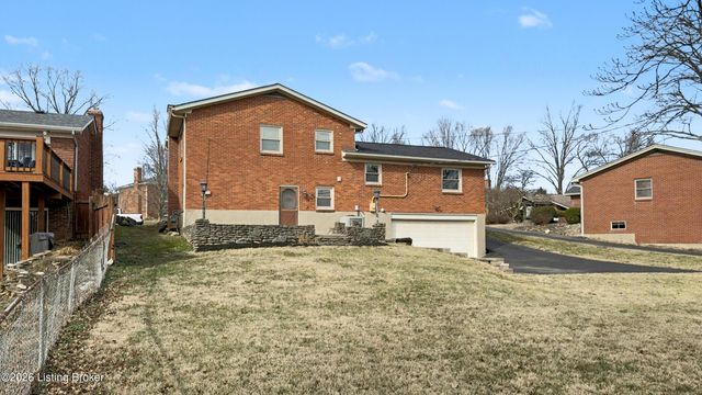 9812 Boxford Ct, Louisville, KY 40242
