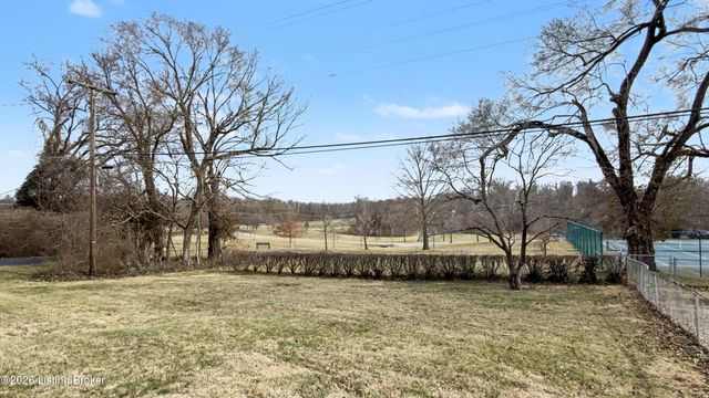 9812 Boxford Ct, Louisville, KY 40242