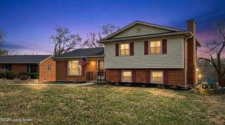 9812 Boxford Ct, Louisville, KY 40242